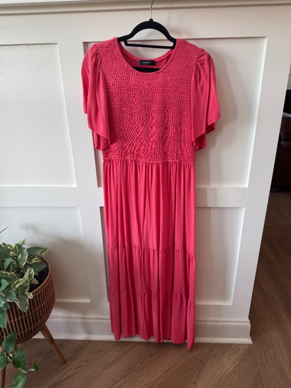 ZESICA Coral Smocked Flutter Sleeve Tiered Midi Dress Size L